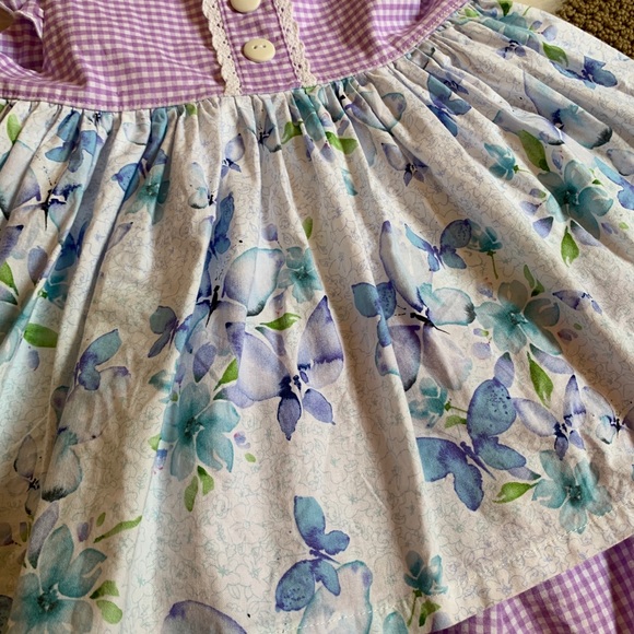 Handmade boutique size 6 butterfly top & shorts - Picture 2 of 7